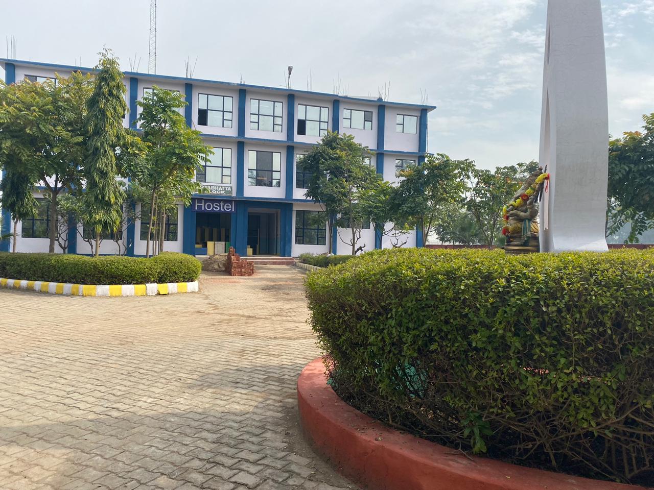Sanik School